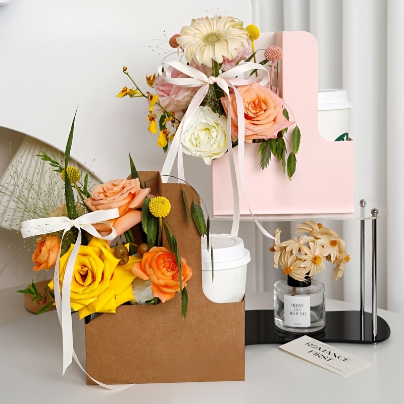 12個入り ピンククラフトフラワーギフトバッグ ハンドル付き - Flower Wrap Kraft のレビューと価格